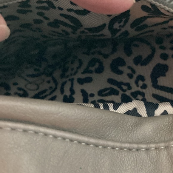 Jessica Simpson Bag with Studs and signature feather. - Picture 7 of 14